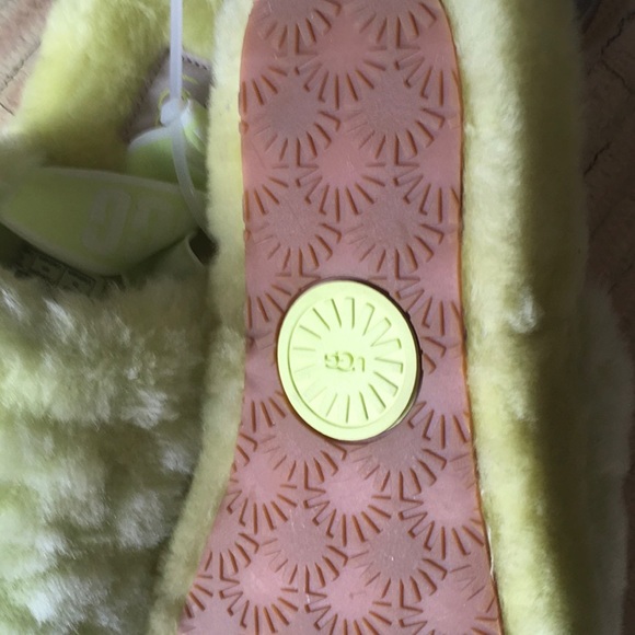 Ugg sandals - Picture 5 of 5